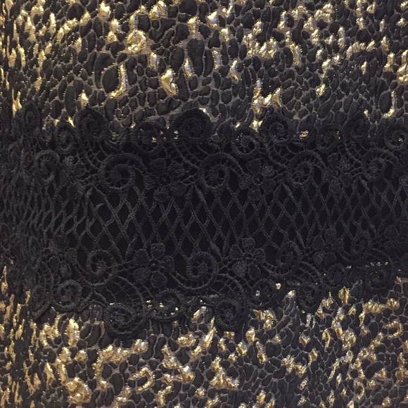 Beautiful Brocade Rengin Dress - Picture 5 of 8